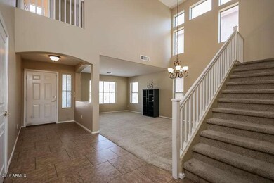 004-Foyer-2008631-small