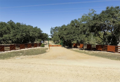 215 Private Road 1048, Hallettsville, TX 77964 - photo 2