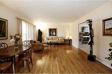 6 Tulsa Ct, Monmouth Junction, NJ 08852 - photo 3