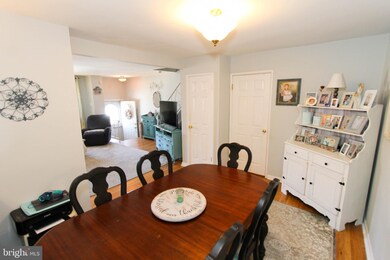 3656 Genesee Dr, Philadelphia, PA 19154 - photo 6