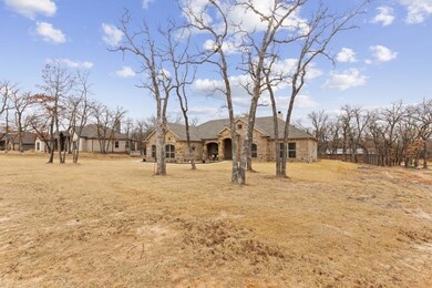 304 Scenic Wood Dr, Azle, TX 76020 - photo 4