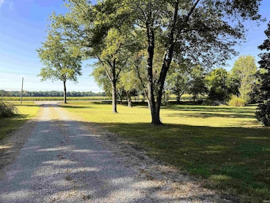 8100 Gardner Rd, Chandler, IN 47610 - photo 5