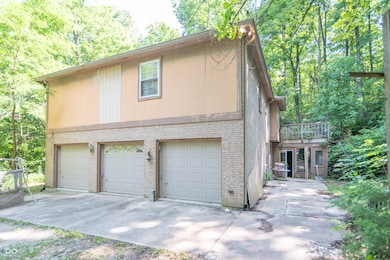 7303 W Division Rd, Bargersville, IN 46106 - photo 2