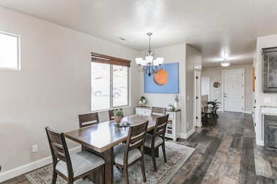 533 N Creek Ridge Cir, Washington, UT 84780 - photo 4