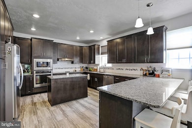 1392 Mallard Dr E, Chambersburg, PA 17202 - photo 4