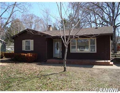 3207 Dale Rd, Eau Claire, WI 54703 - photo 2