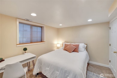 7911 5th Ave NE unit 2, Seattle, WA 98115 - photo 5