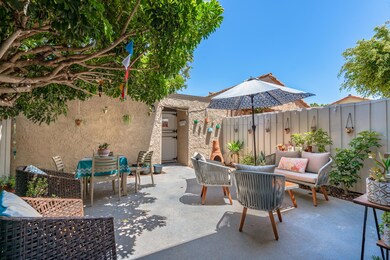 08 - Patio