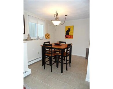 400 New River Rd unit 708, Manville, RI 02838 - photo 3