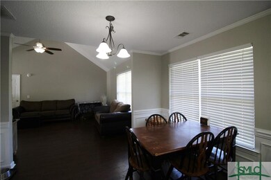 Dining area / Living Room