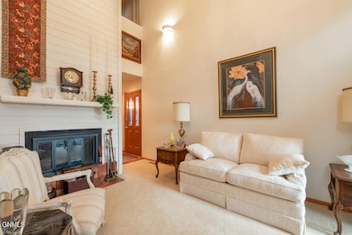 402 N 1st St MLS-7