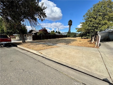 919 W 14th St, Merced, CA 95340 - photo 3