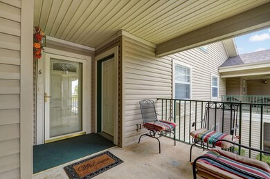 21-web-or-mls-120 W Rockford Dr B6-26