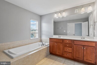 23318 Jonquil Ln, California, MD 20619 - photo 6