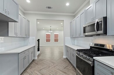 7687 Ameswood Rd, Houston, TX 77095 - photo 5