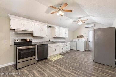 584 Main St, Lebanon Junction, KY 40150 - photo 6