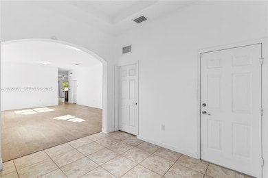3560 W 88th St unit 3560, Hialeah, FL 33018 - photo 3
