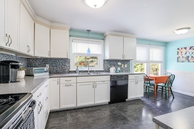 83 Stoneleigh Rd, Holden, MA 01520 - photo 4