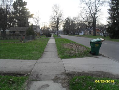 1529 Oak St, Niles, MI 49120 - photo 3