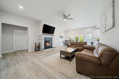 6493 S 209th West Ave, Sand Springs, OK 74063 - photo 7