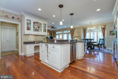 5308 Chandley Farm Cir, Centreville, VA 20120 - photo 5