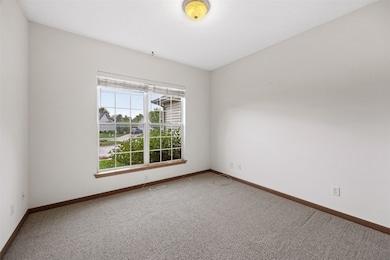 6608 Limestone Ct NW, Cedar Rapids, IA 52405 - photo 7