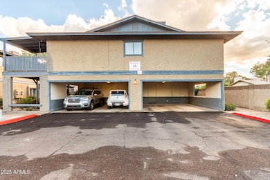 286 W Palomino Dr unit 184, Chandler, AZ 85225 - photo 2