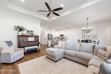 220GableCrest-22