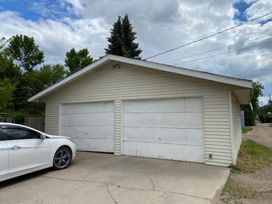 Garage<|><|>
