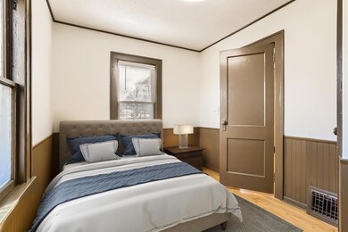 2405 7th Ave E, Saint Paul, MN 55109 - photo 5