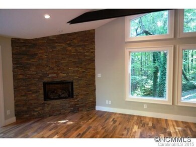 Stone Finish on Fireplace