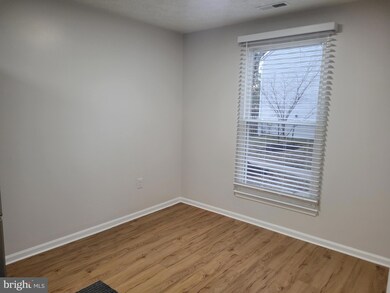 14153 Aldora Cir, Burtonsville, MD 20866 - photo 2