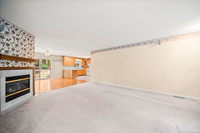 7 Glenbrook Dr, Windsor Locks, CT 06096 - photo 7