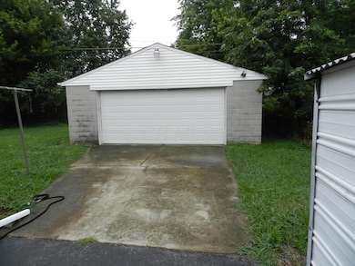 5407 Sedalia Dr, Columbus, OH 43232 - photo 4