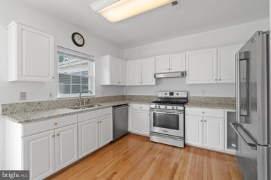 8859 Moat Crossing Place, Bristow, VA 20136 - photo 2