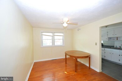 5128 Westland Blvd, Halethorpe, MD 21227 - photo 3