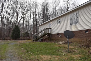 2709 Burney Rd, Asheboro, NC 27205 - photo 5