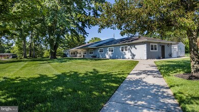 718 Bayberry Ln, Monroe, NJ 08094 - photo 7