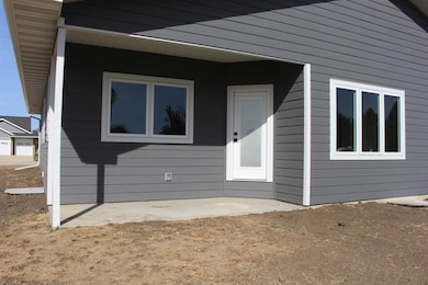 304 Maxine St, Arcadia, IA 51430 - photo 3