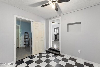 flex room in back