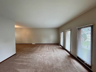 17945 Maple St, Lansing, IL 60438 - photo 3