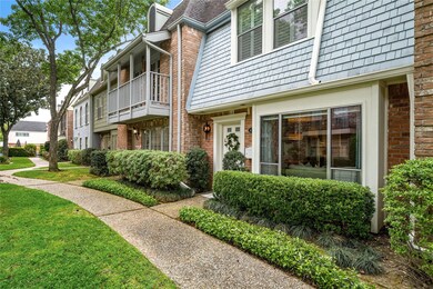 This home enjoys an interior location along the gr