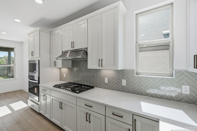 347 Alpine Lakes, New Braunfels, TX 78130 - photo 2