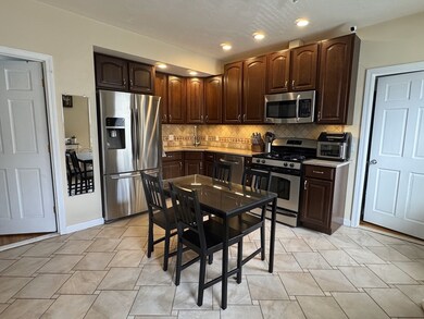 49 Paradise Rd unit First Floor, Swampscott, MA 01907 - photo 2