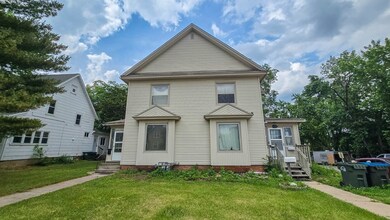 1628 2nd Ave N, Fort Dodge, IA 50501 - photo 2