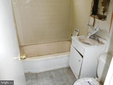 1850 Central Place NE, Washington, DC 20002 - photo 6