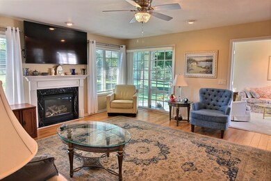 825 Charles Ct unit 20, Oregon, WI 53575 - photo 5