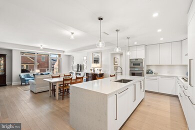 310 Strand St unit 301, Alexandria, VA 22314 - photo 6