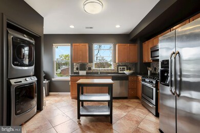 5401 Hunt Place NE, Washington, DC 20019 - photo 7