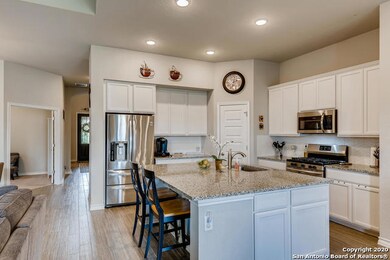 10208 High Noon Dr, San Antonio, TX 78254 - photo 4